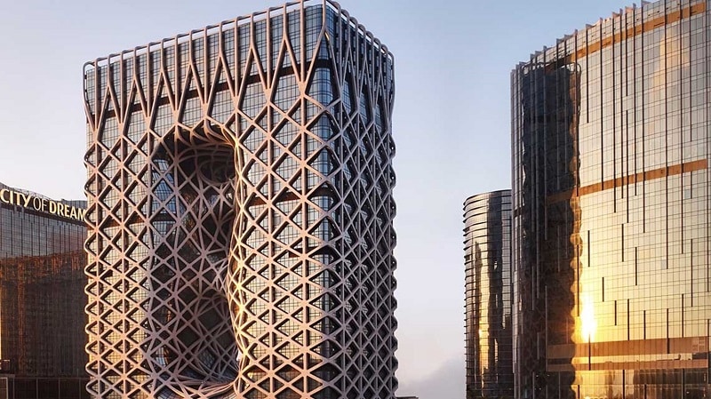 هتل مورفیوس ، اثر گروه معماران زاهاحدید افتتاح گردید.